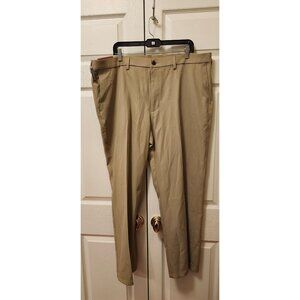 New Men Haggar H26 Khaki Performance Slacks Comfort Waist Pants Size 42 x 30